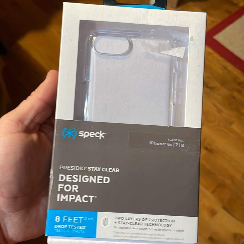 iPhone 6s/7/8 case by speck
